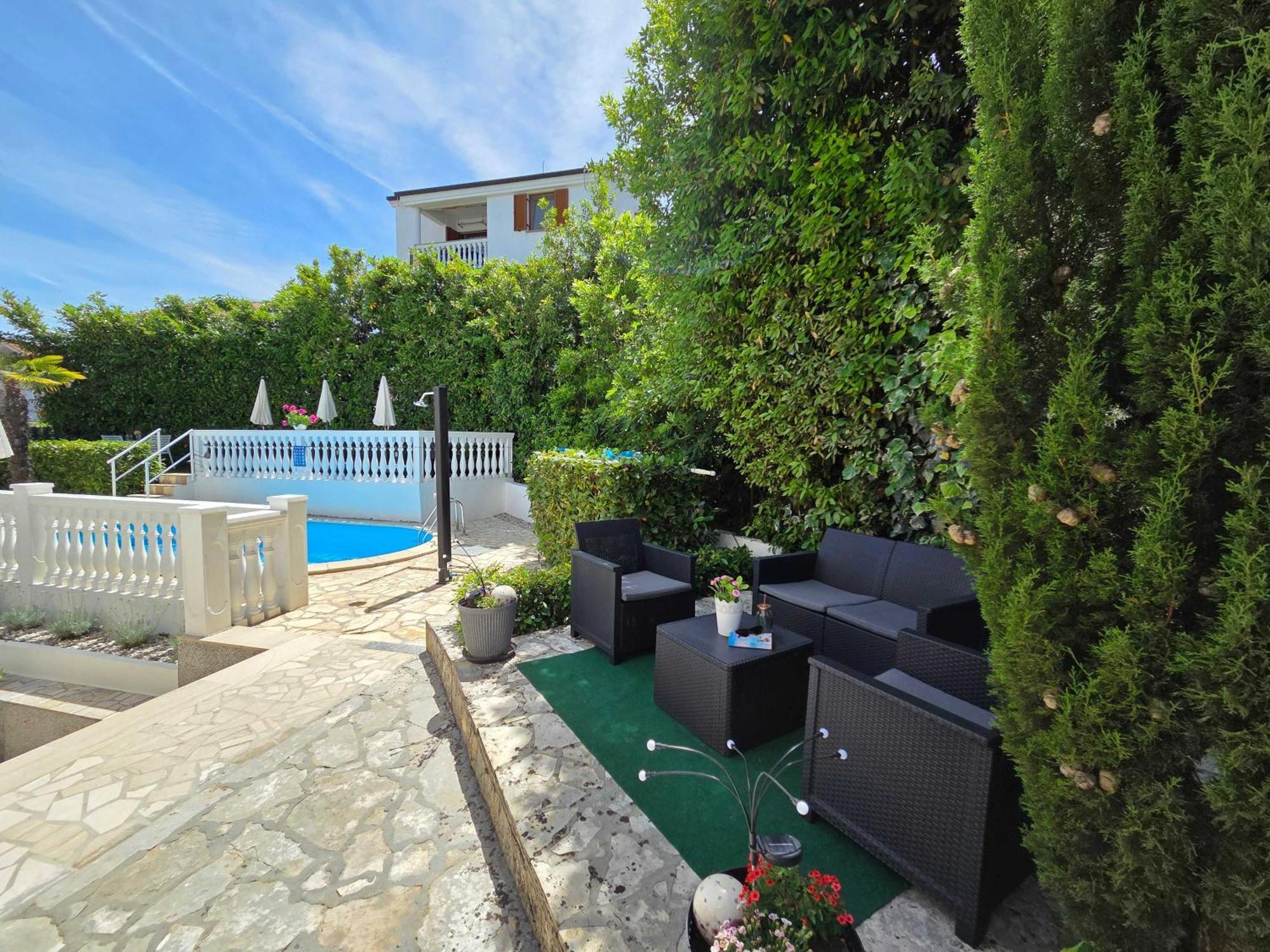 Apartments Pavic Malinska Exterior photo