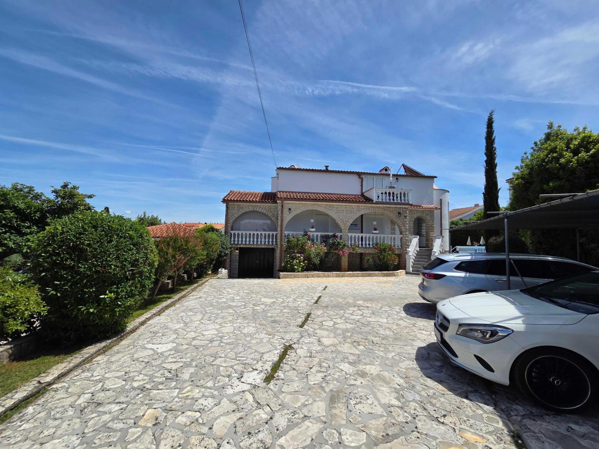 Apartments Pavic Malinska Exterior photo